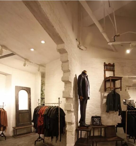 �ό����b���O(sh��)Ӌ�@�Gƪ�����]�NԴ�bپW(w��ng)0771-5858116