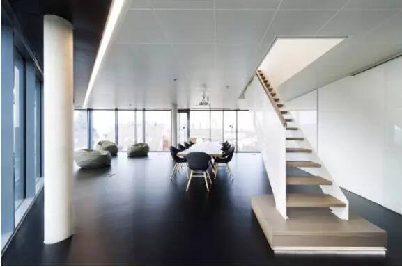  �ό��k�����b���OӋ