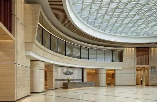 �ό����֘��b��