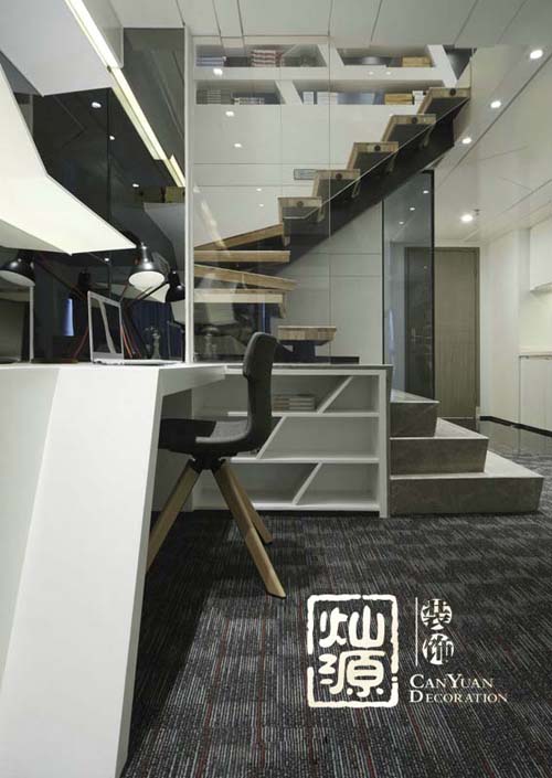 �ό��b�޹�˾