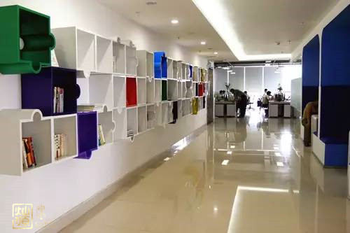 �b���k�����g-����