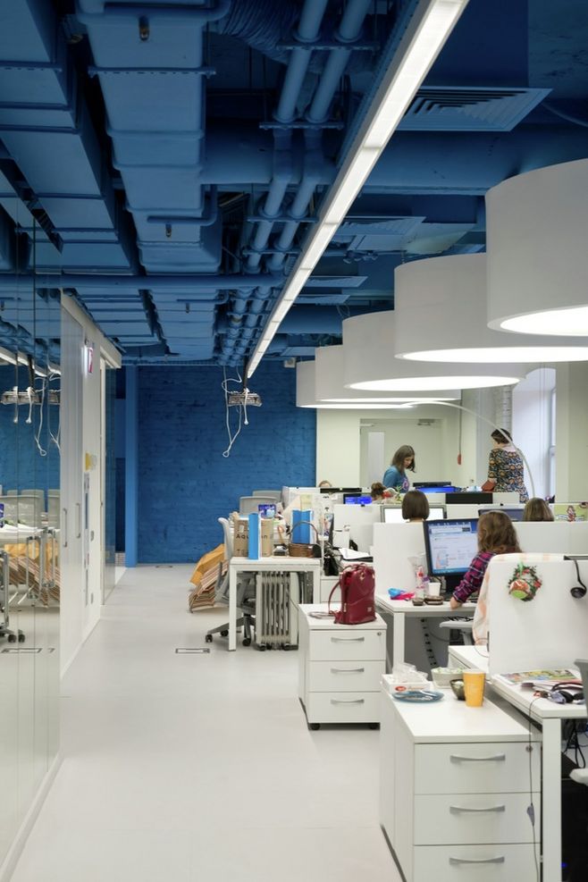 �ό��b�޹�˾ʮ��