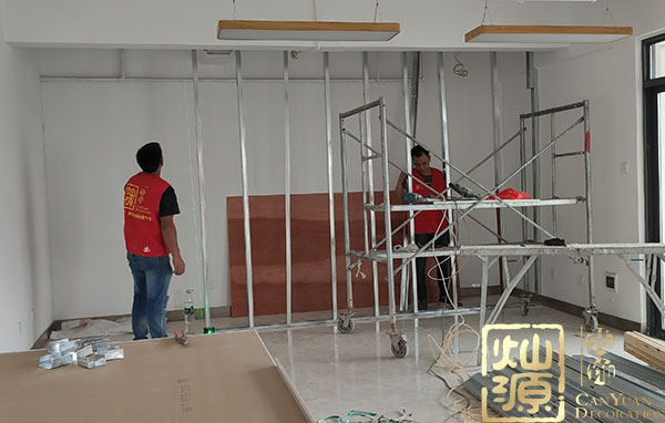 �b��ʩ���F��